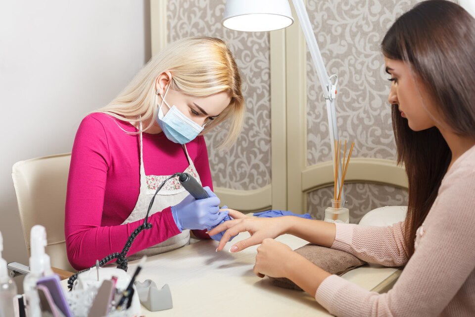 Seferihisar Manikürcü